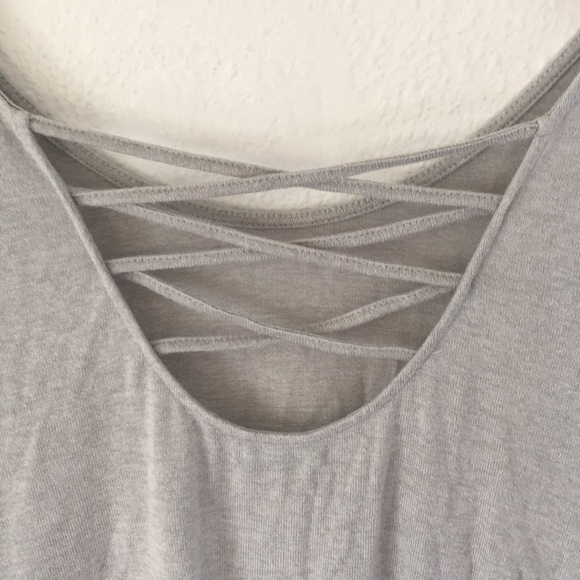 Loose Knit Tunic with Pockets - Picture 4 of 8